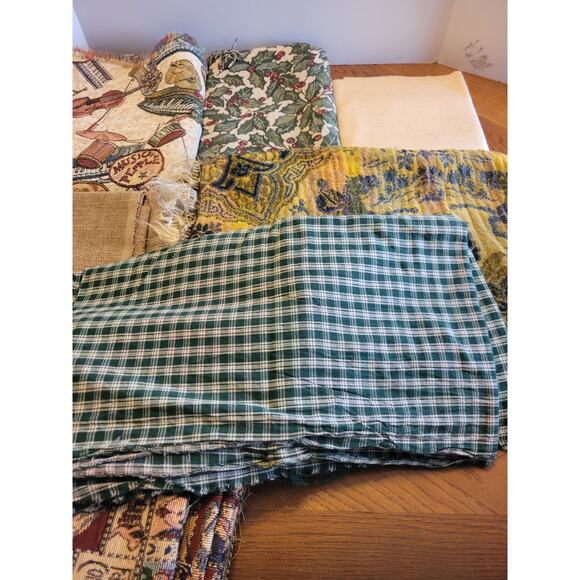 Lot of Fabric Scraps Crafting, Quilting, Sewing Projects Clothes DIY Home Decor - Picture 4 of 16